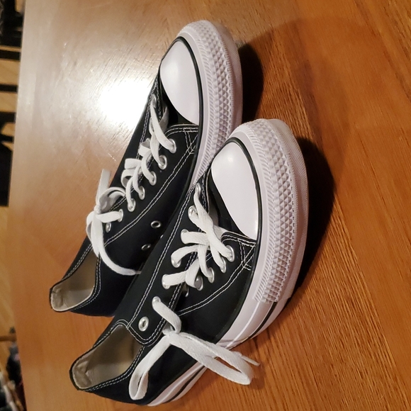 Black Converse
